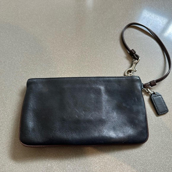 Coach Black Leather Interior with Brown Lining - Picture 6 of 8